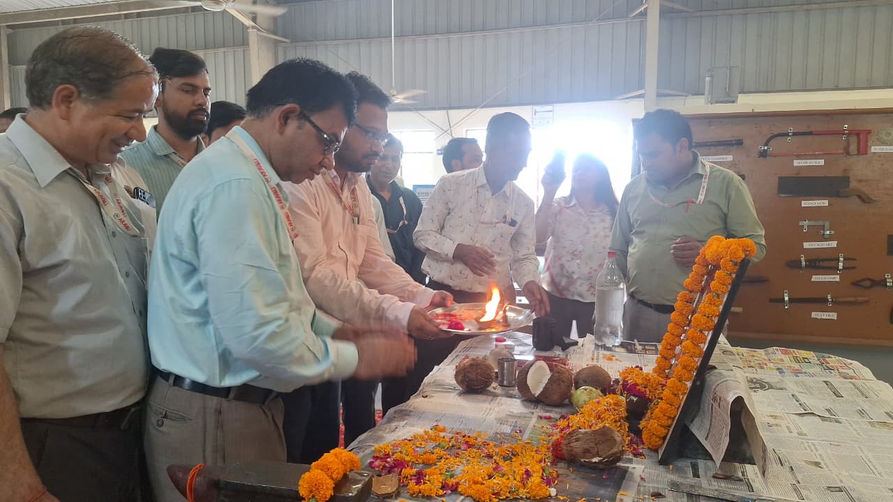 Vishwakarma Pooja at ACEM 5